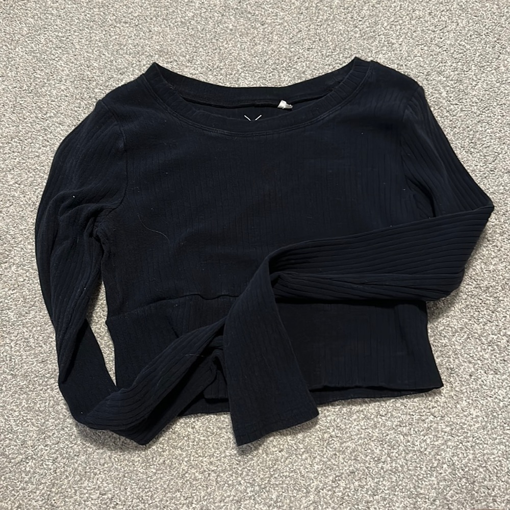 Black, PacSun tight, fit, long sleeve crop top size small
